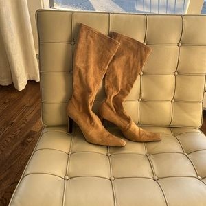 Donald J Pliner Camel Suede Boots